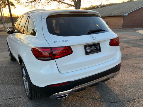 Used 2021 Mercedes-Benz GLC 300 image 3