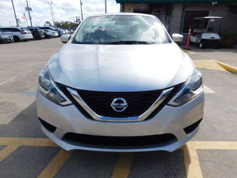 Used 2016 Nissan Sentra image 3