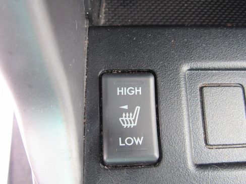 Used 2014 Subaru Forester 2.5i Premium AWD/4WD image 20