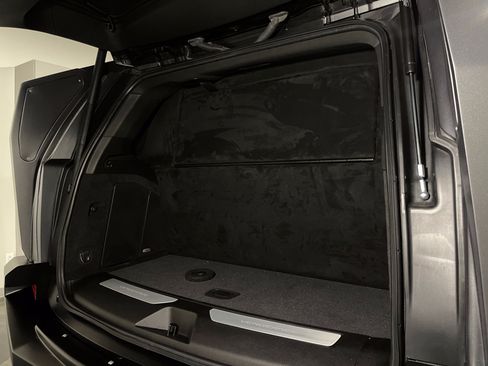 Used 2023 Cadillac Escalade Platinum Luxury image 61