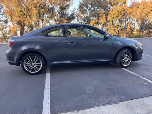 Used 2010 Scion tC image 11