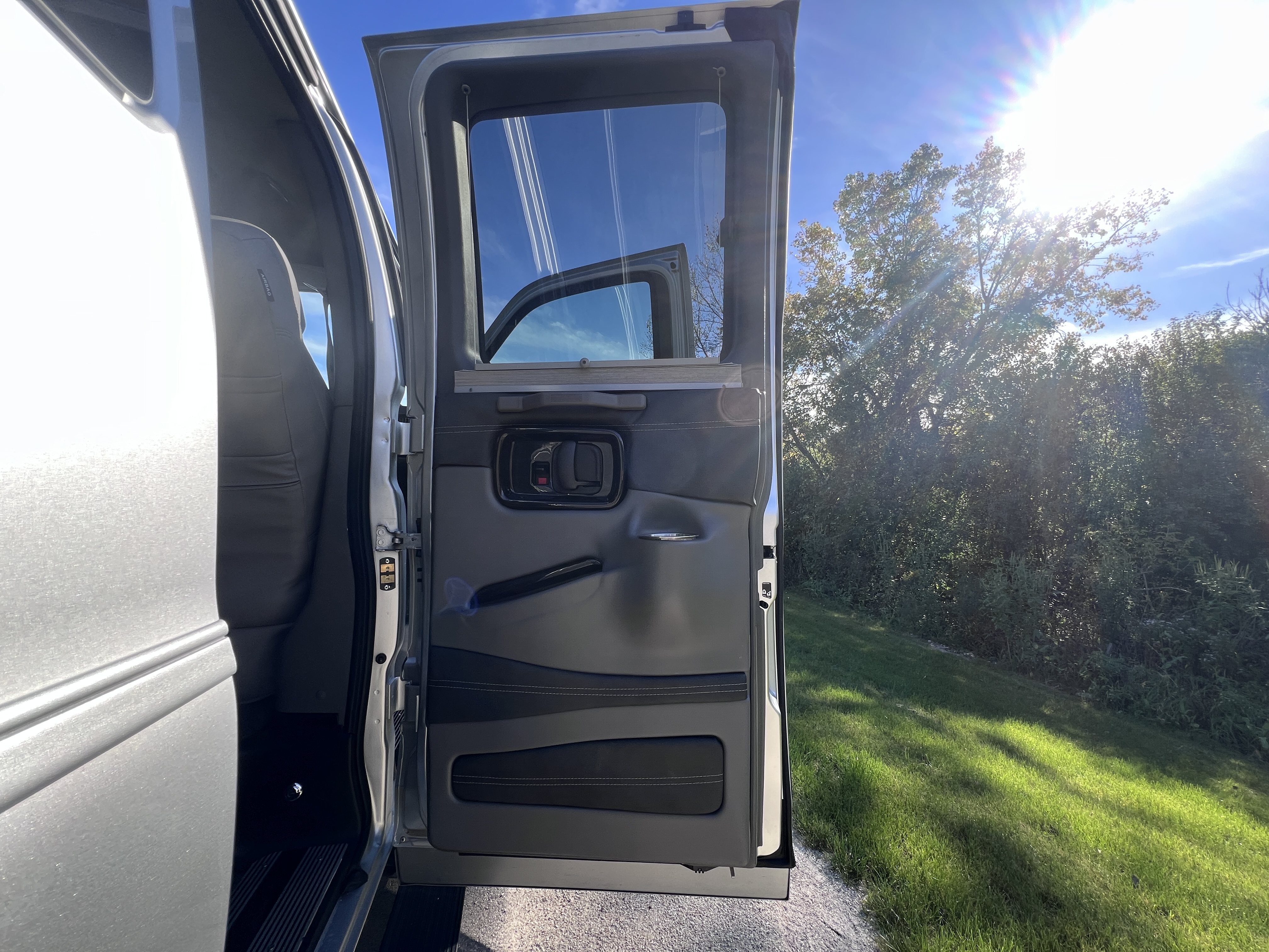 Used 2024 Chevrolet Express 2500 UNAVAIL RWD image 13