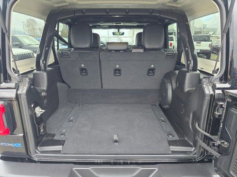 Used 2022 Jeep Wrangler Unlimited Rubicon 4xe image 18