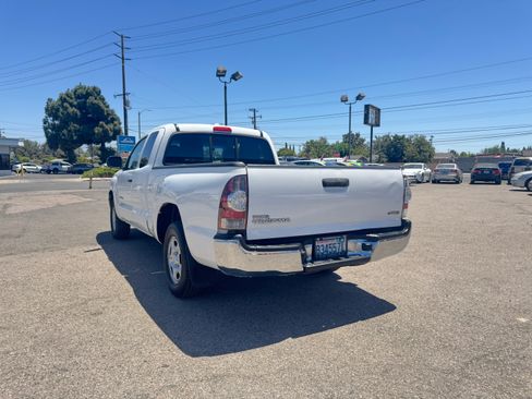 Used 2010 Toyota Tacoma 2WD Access Cab image 6