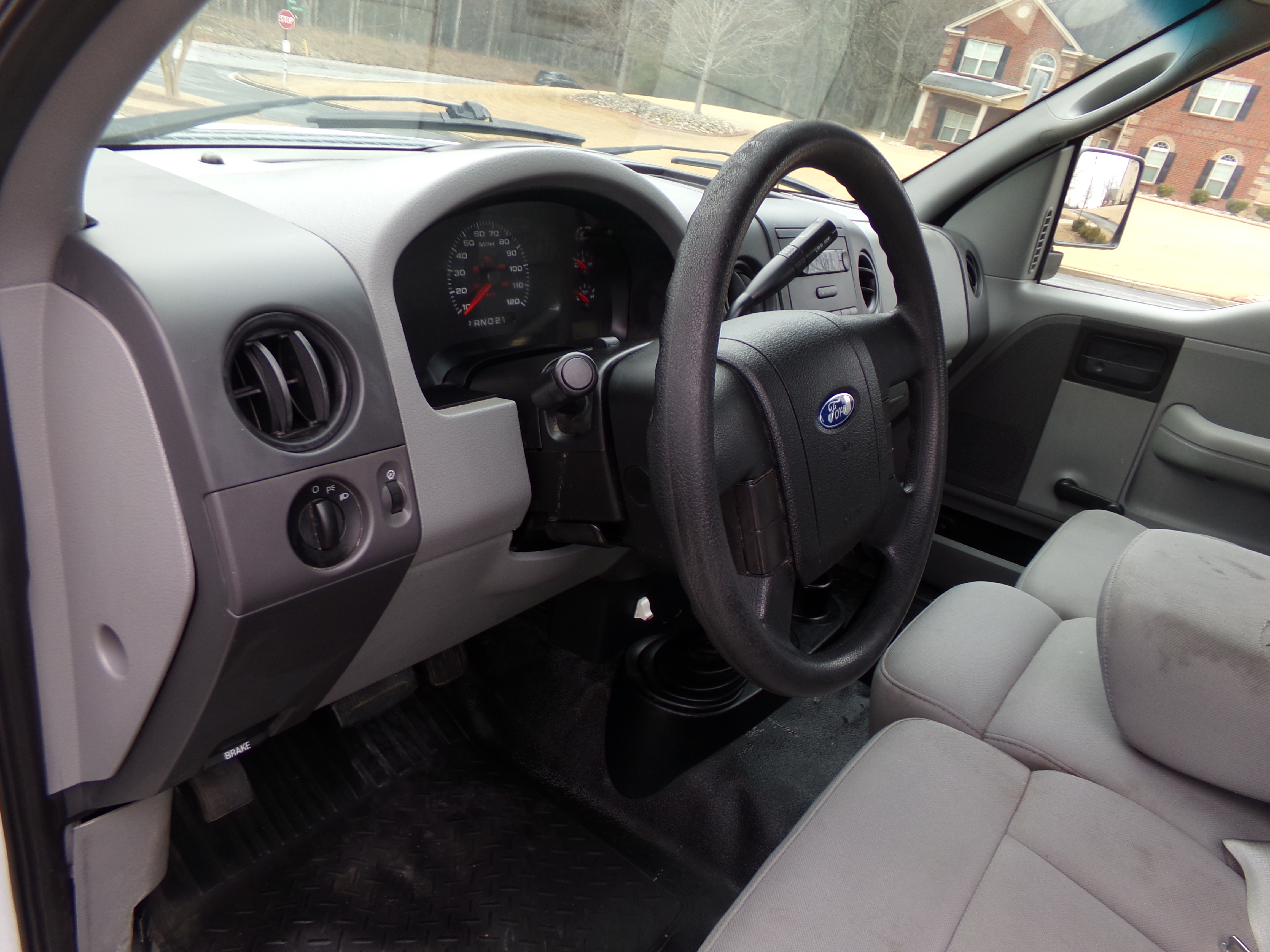 Used 2005 Ford F150 XLT AWD/4WD image 10