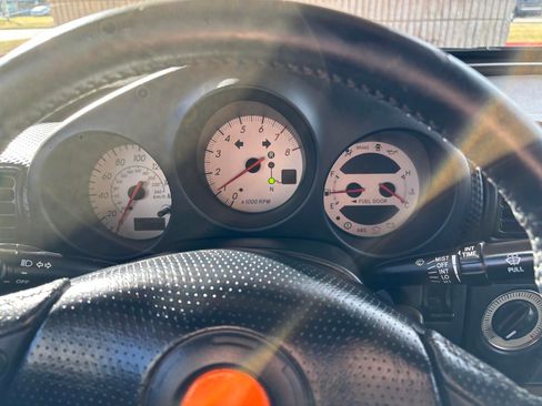 Used 2003 Toyota MR2 Spyder image 17