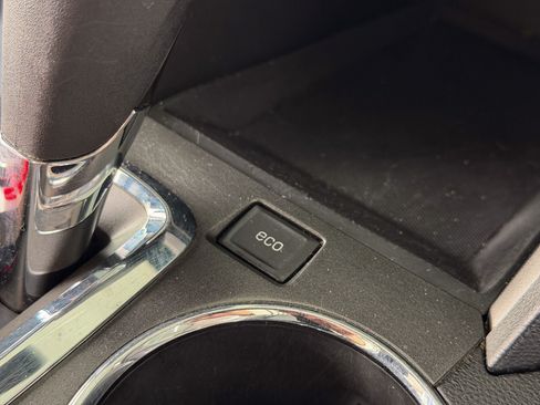 Used 2017 GMC Terrain SLE image 16