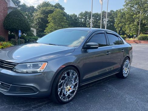 Used 2013 Volkswagen Jetta SE Sedan FWD image 1