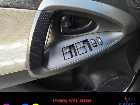 Used 2012 Toyota RAV4 Limited image 15