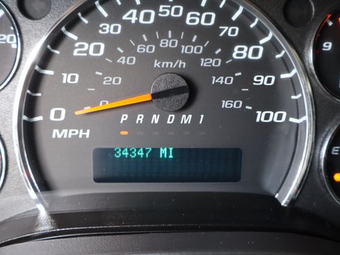 Used 2021 Chevrolet Express 2500 UNAVAIL RWD image 22