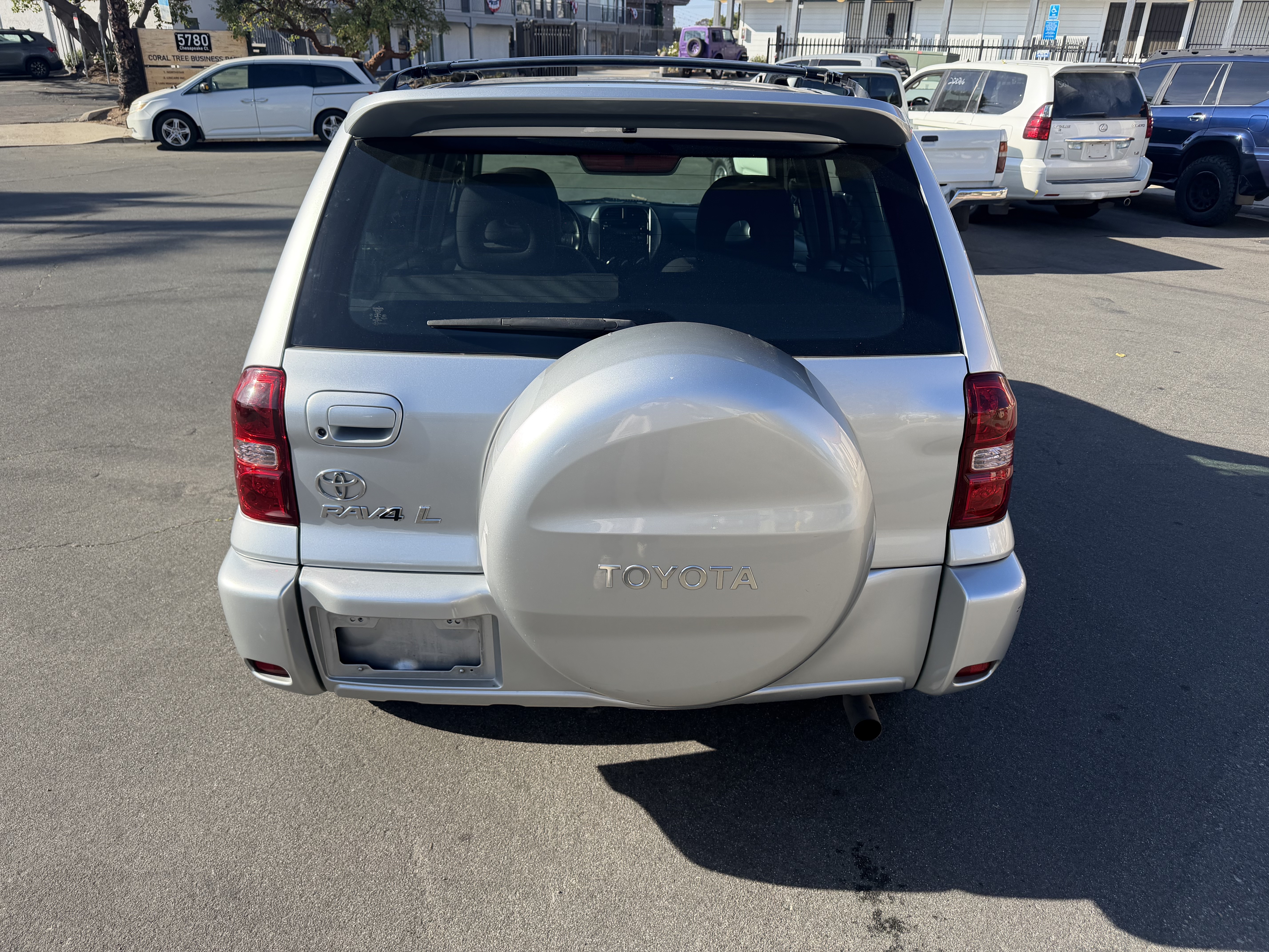 Used 2004 Toyota RAV4 L FWD image 9