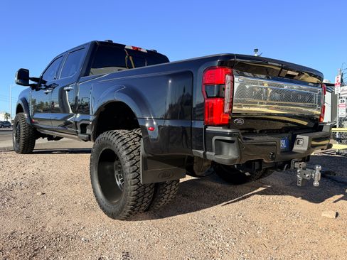 Used 2024 Ford F450 Platinum image 6