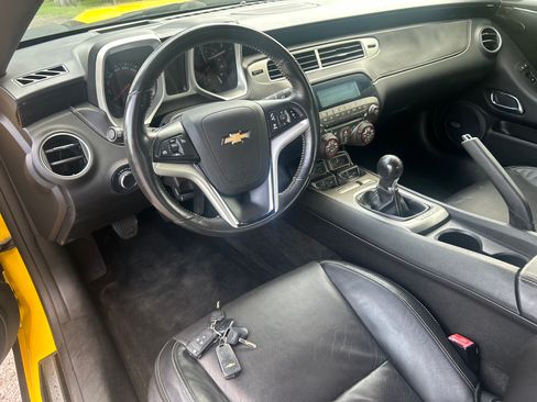 Used 2012 Chevrolet Camaro SS Coupe RWD image 19