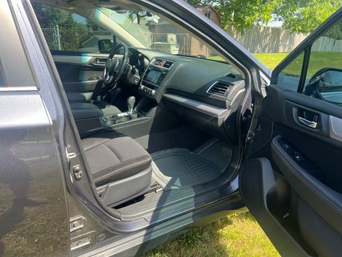 Used 2015 Subaru Outback 2.5i Premium AWD/4WD image 14