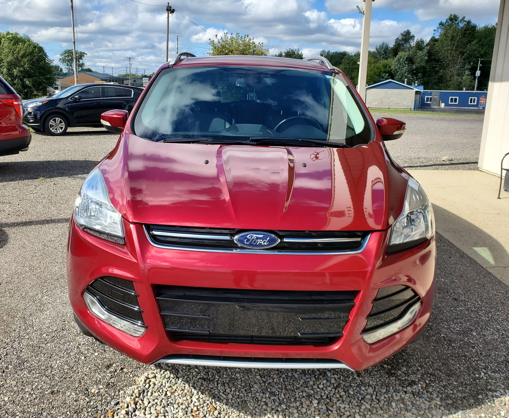 Used 2016 Ford Escape 4WD Titanium image 2
