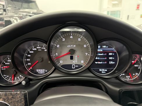 Used 2013 Porsche Panamera GTS image 28