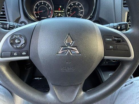 Used 2022 Mitsubishi Outlander Sport SE image 15