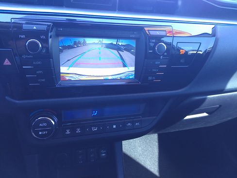 Used 2014 Toyota Corolla LE Premium FWD image 16