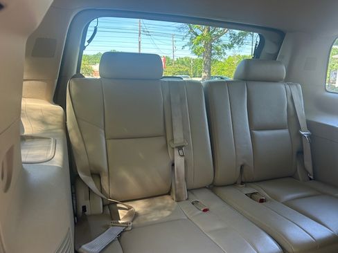 Used 2012 Chevrolet Tahoe 4WD LTZ image 32
