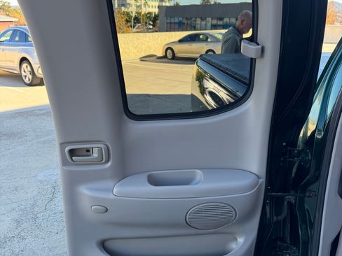 Used 2000 Toyota Tundra SR5 image 28