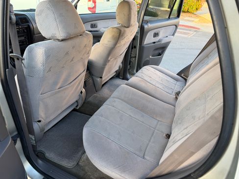 Used 2002 Toyota 4Runner SR5 image 20