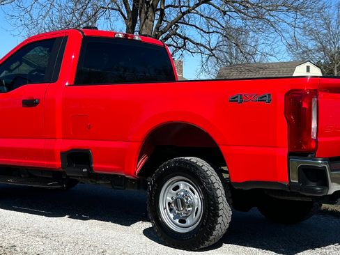 Used 2024 Ford F250 XL image 9