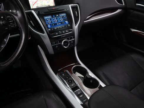 Used 2017 Acura TLX image 23