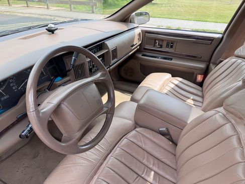 Used 1996 Buick Roadmaster Estate image 6