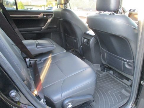 Used 2016 Lexus GX 460 Luxury image 30