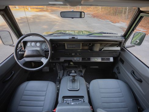 Used 1997 Land Rover Defender 90 AWD/4WD image 17