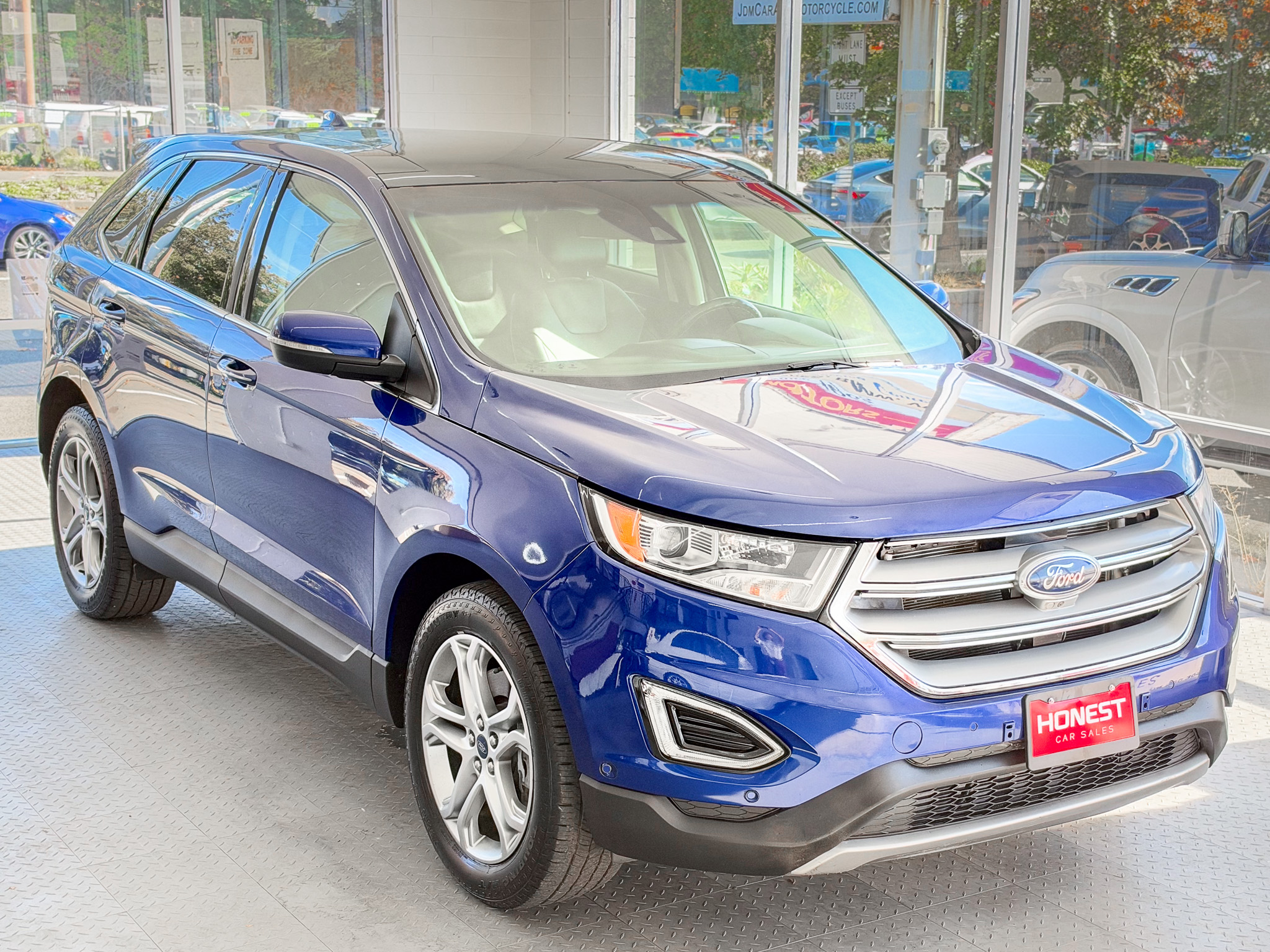 Used 2015 Ford Edge AWD Titanium image 1