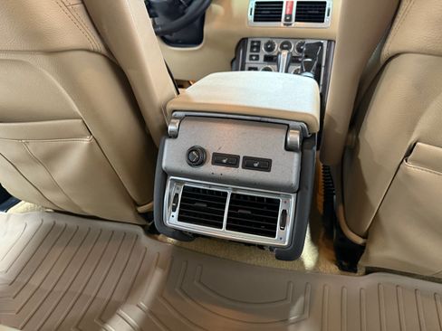 Used 2004 Land Rover Range Rover HSE image 19