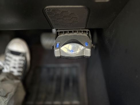 Used 2017 Nissan Armada SV image 22