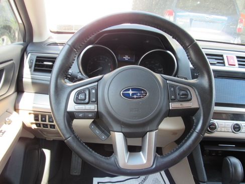 Used 2015 Subaru Outback 2.5i Premium AWD/4WD image 17