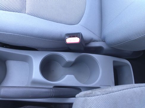 Used 2012 Hyundai Accent GLS image 20