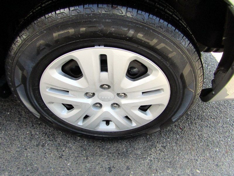 Used 2014 Dodge Grand Caravan American Value Package FWD image 12