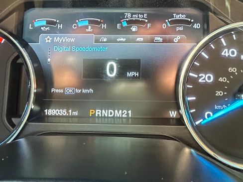 Used 2017 Ford F250 4x4 Crew Cab Super Duty image 15