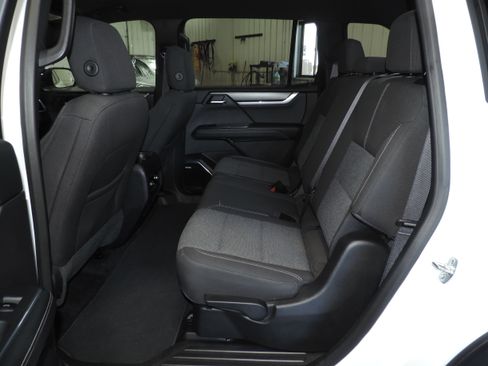 Used 2025 GMC Acadia Elevation image 29