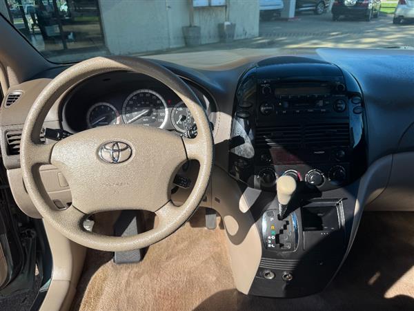 Used 2005 Toyota Sienna CE FWD image 7