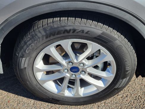 Used 2021 Ford Escape SE image 21