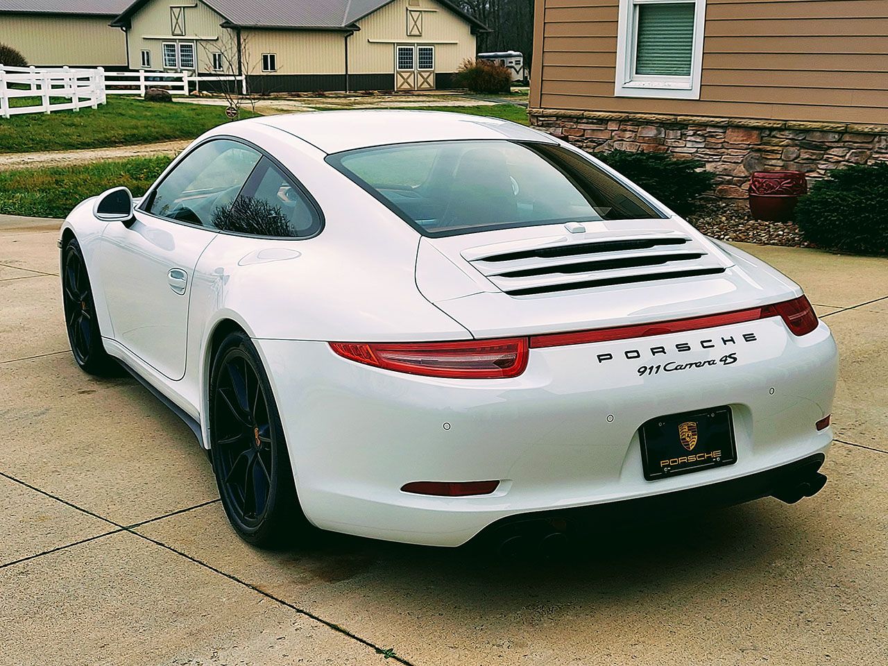Used 2013 Porsche 911 Carrera 4S Coupe AWD/4WD image 24