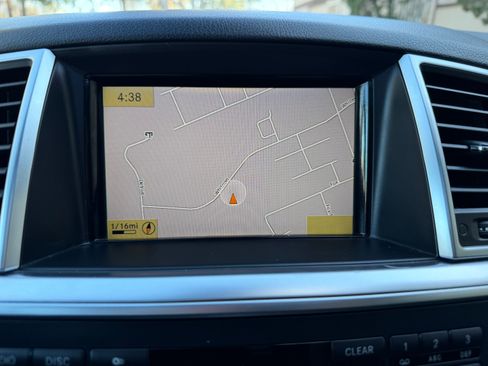 Used 2012 Mercedes-Benz ML 350 image 17