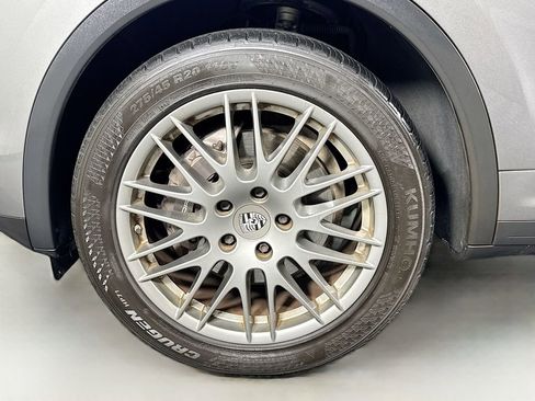 Used 2012 Porsche Cayenne image 36