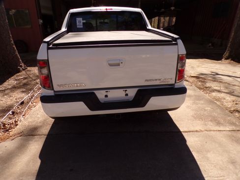 Used 2014 Honda Ridgeline Sport image 6