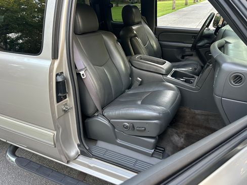 Used 2005 Chevrolet Silverado 2500 4x4 Extended Cab image 35