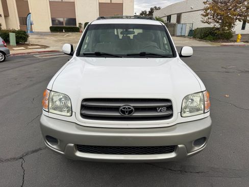 Used 2004 Toyota Sequoia SR5 image 11