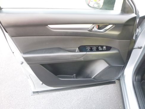 Used 2018 MAZDA CX-5 Sport image 11