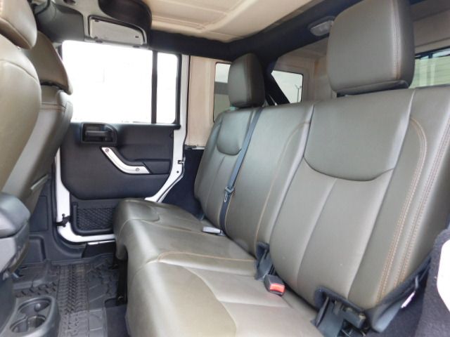 Used 2018 Jeep Wrangler JK 4WD Unlimited Sahara image 18