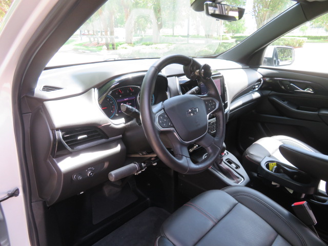 Used 2022 Chevrolet Traverse FWD RS image 29