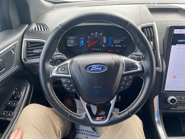 Used 2022 Ford Edge AWD ST image 21